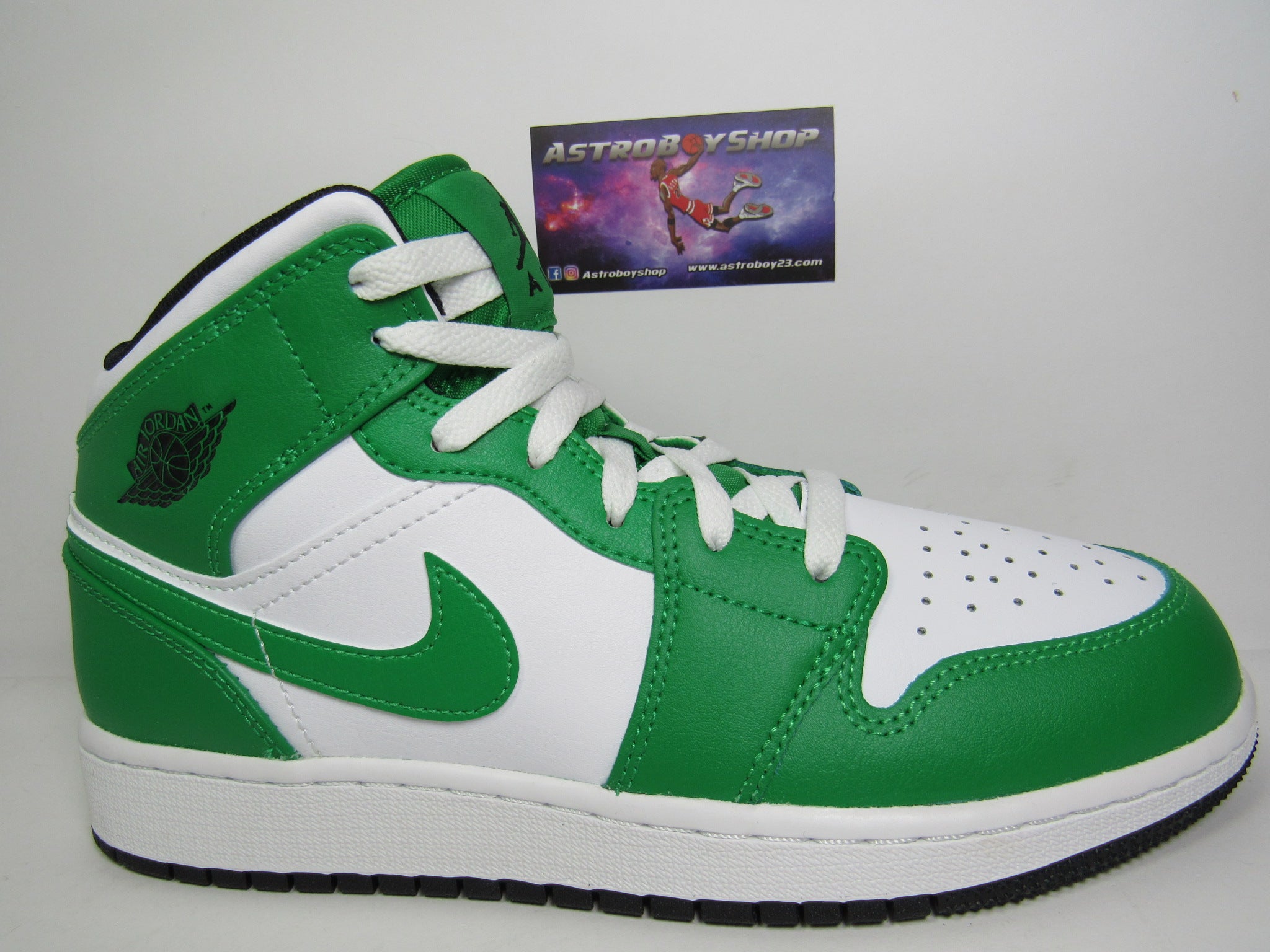 Green nikes for kids best sale