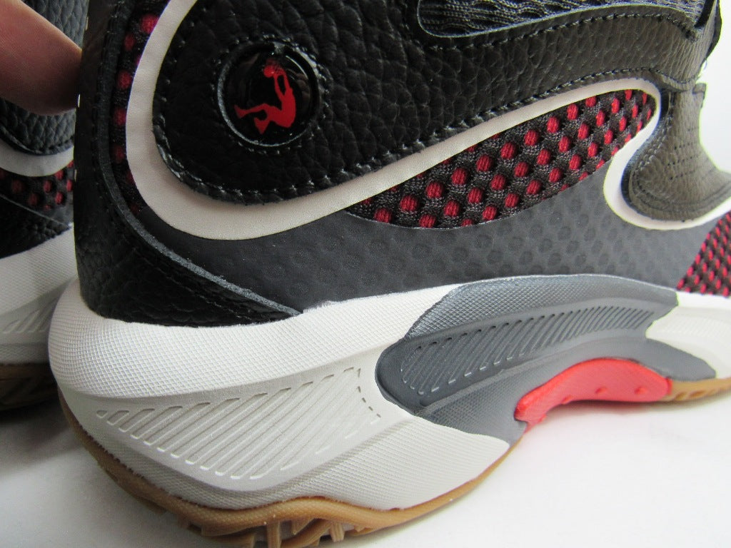 SHAQ SHAQNOTIX 2.0 BLACK GUM EN CAJA (REDUCIDOS)