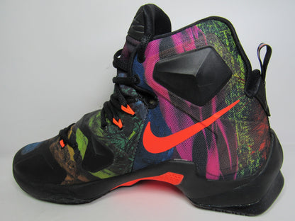 LEBRON 13 AKRONITE EDICION LIMITADA EN CAJA DE REPUESTO