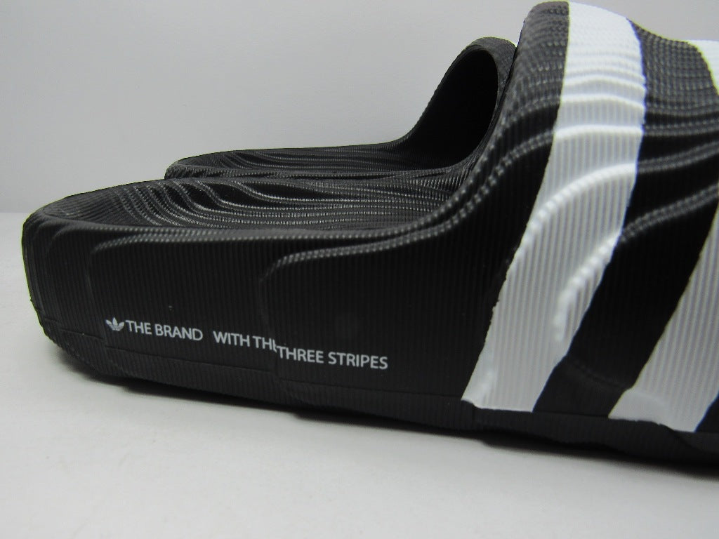 SANDALIAS ADILETTE 22 CORE BLACK STRIPES EN CAJA