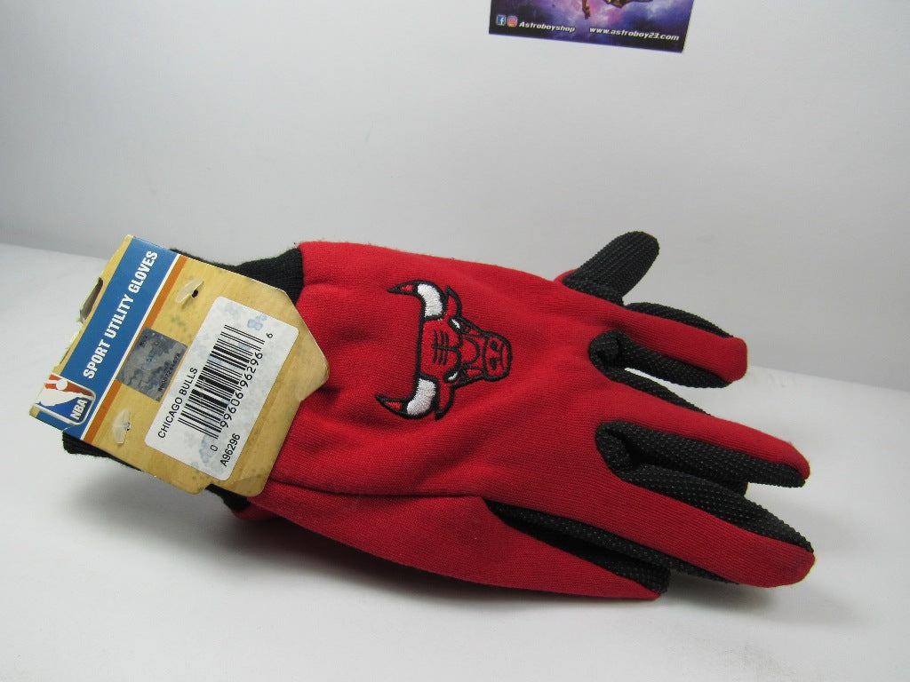 GUANTES UTILITY CHICAGO BULLS NBA STORE
