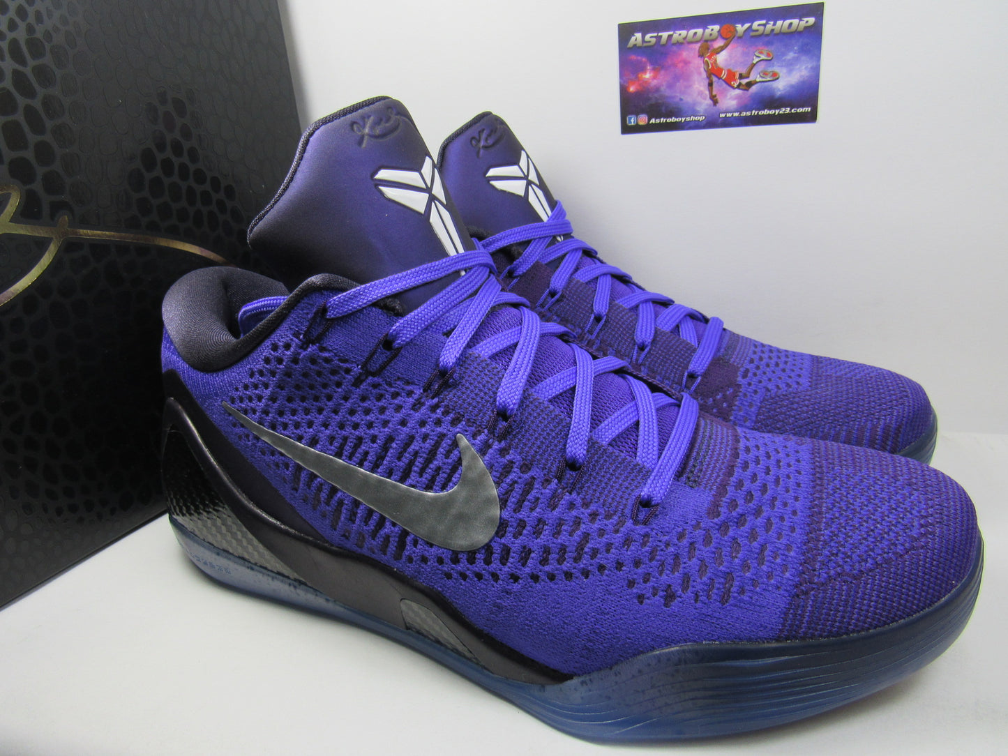 KOBE 9 ELITE LOW MOONWALKER EN CAJA