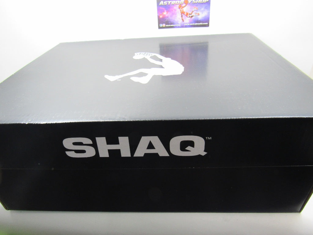 SHAQ DEVISE WHITE RED EN CAJA