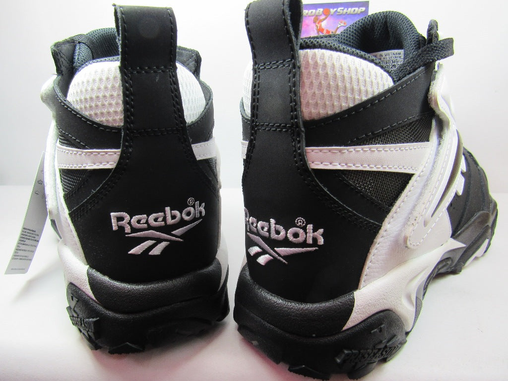 RBK PRESSEASON 94 BLACK WHITE 2025 EN CAJA EMMITH SMITH