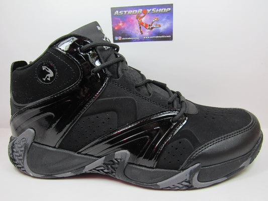 SHAQ DEVISE TRYPLE BLACK EN CAJA (REDUCIDOS MEDIA TALLA)
