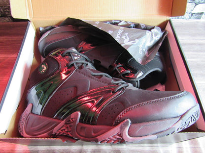 SHAQ DEVISE TRYPLE BLACK EN CAJA (REDUCIDOS MEDIA TALLA)