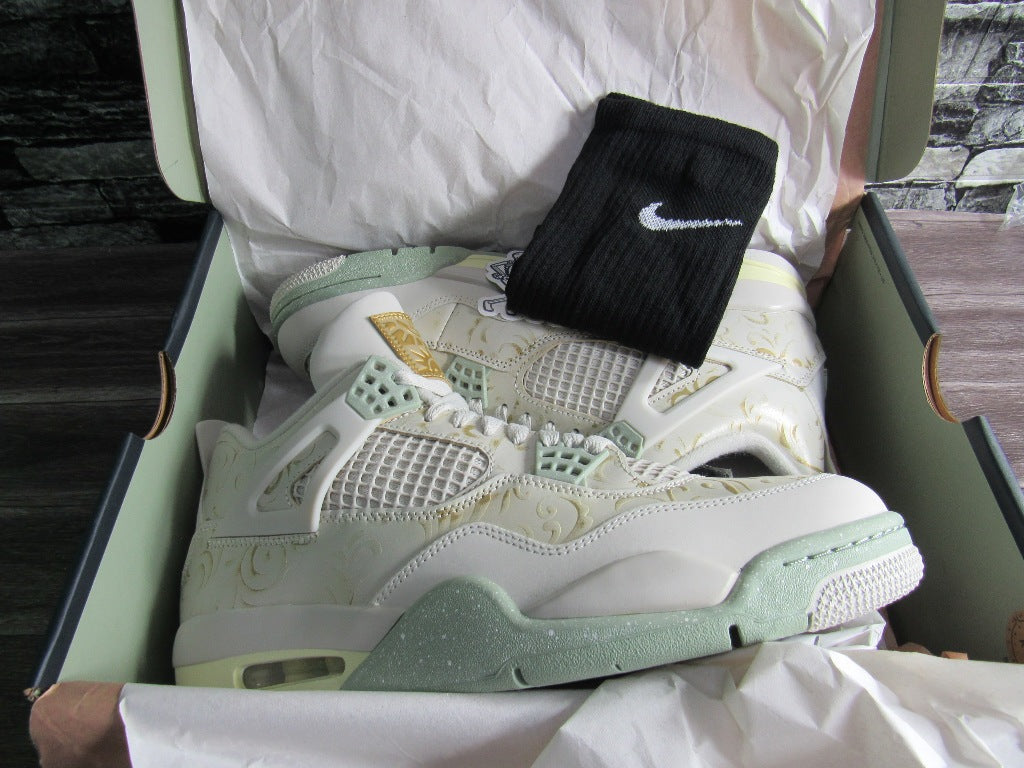 JORDAN 4 "SOMOS ETERNOS" EN CAJA