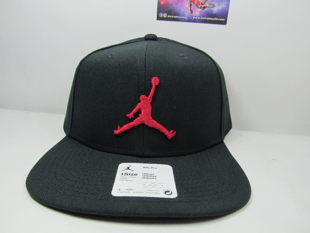 GORRA JORDAN PLANA JUMPMAN BRED 2021 BORDADO GRUESO UNITALLA