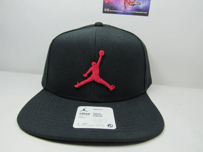 GORRA JORDAN PLANA JUMPMAN BRED 2021 BORDADO GRUESO UNITALLA
