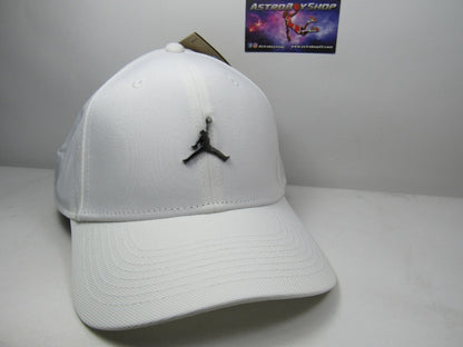 GORRA JORDAN CURVA METAL SILVER WHITE (M/L)