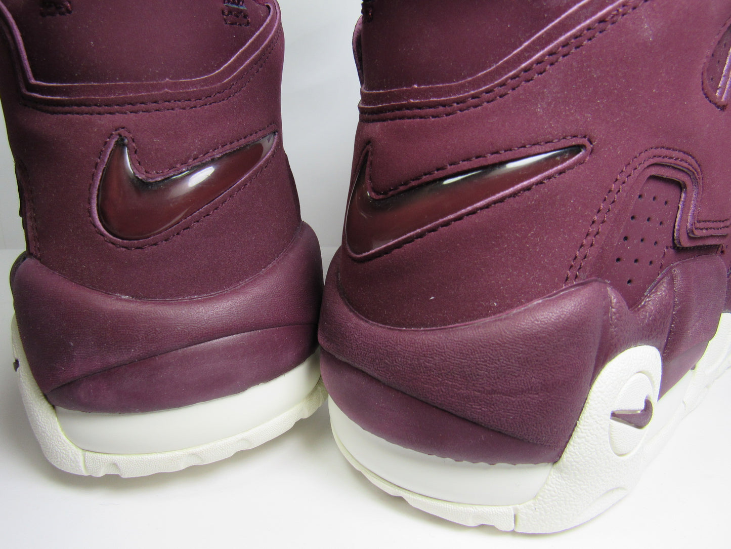 PIPPEN AIR MORE UPTEMPO "MAROON" EN CAJA