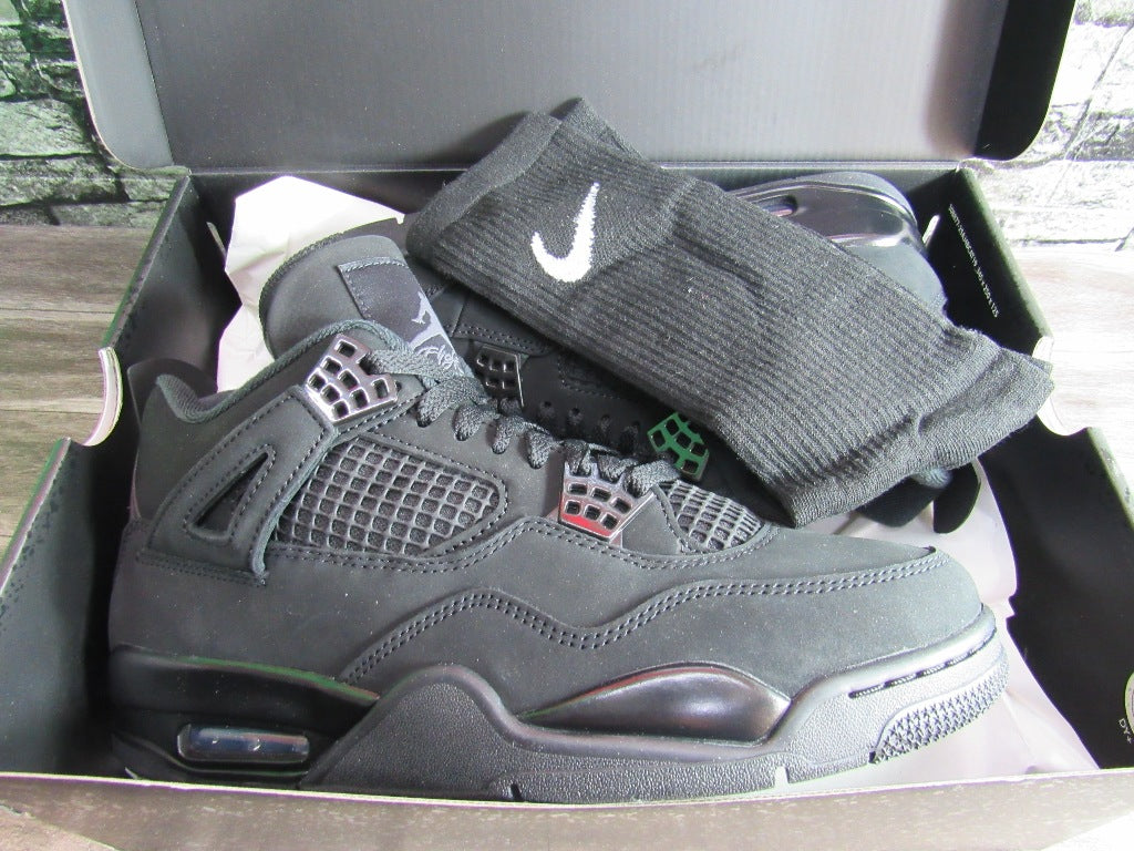 JORDAN 4 BLACK CAT 2025 EN CAJA