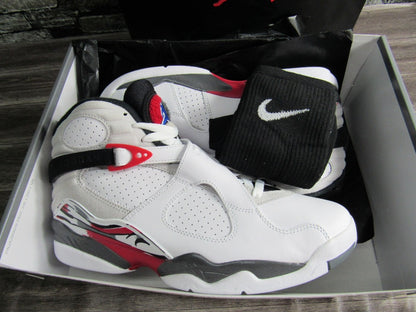 JORDAN 8 BUGS BUNNY 2025 EN CAJA