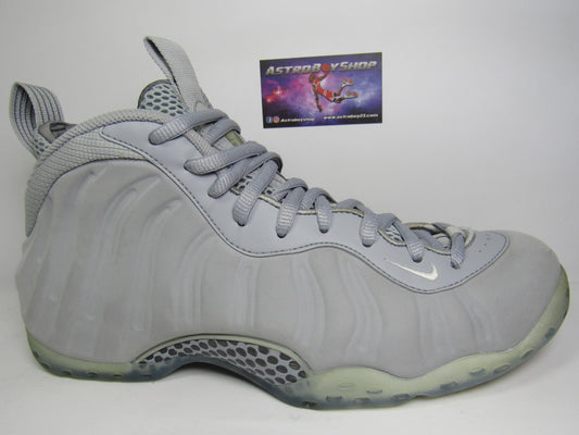 FOAMPOSITE WOLF GREY DE USO IMPECABLES EN CAJA NIKE RED