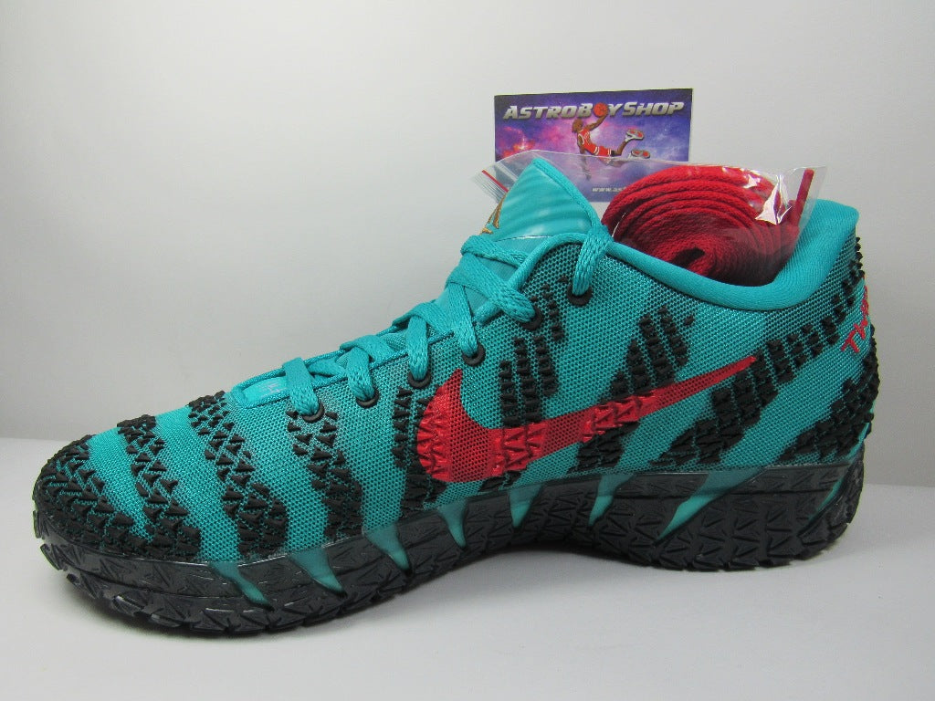 NIKE JA MORANT 3 SCRATCH 3.0 EN CAJA CON EXTRA LACES