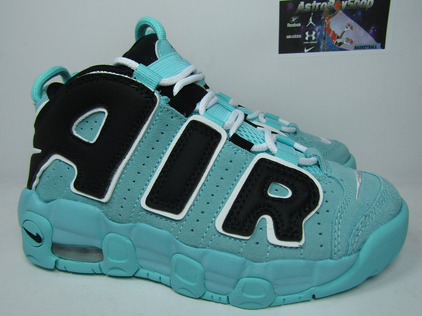 PIPPEN AIR MORE UPTEMPO AQUA EN CAJA (21 CM)