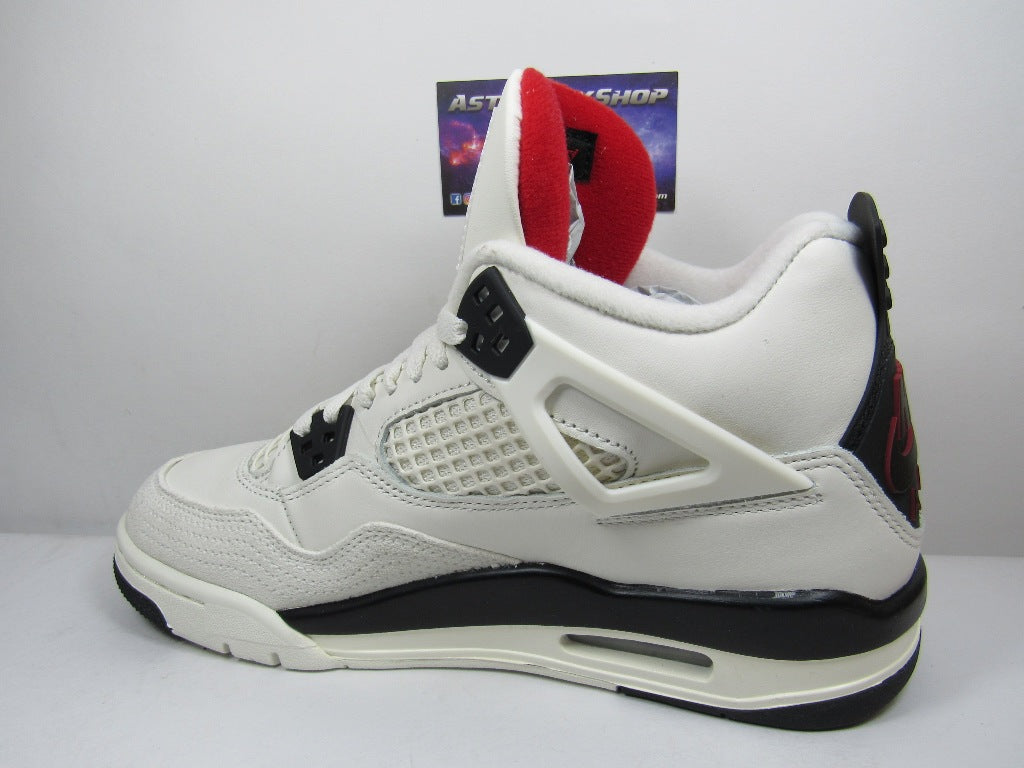 JORDAN 4 FLIGHTCLUB KIDS EN CAJA