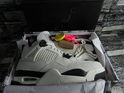 JORDAN 4 FLIGHTCLUB KIDS EN CAJA