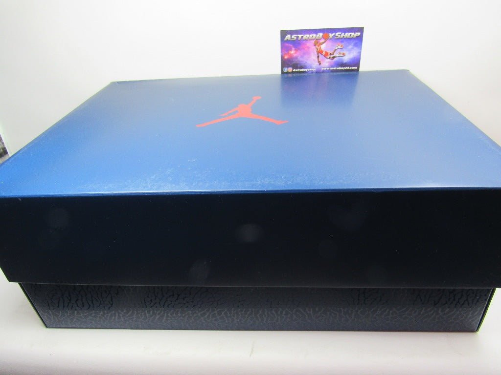 JORDAN 3 X LEVIS INDIGO EN CAJA