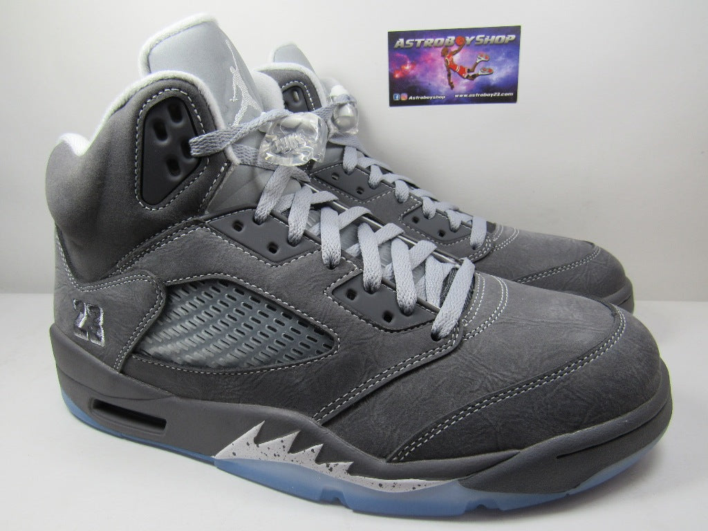 JORDAN 5 WOLF GREY EDITION EN CAJA