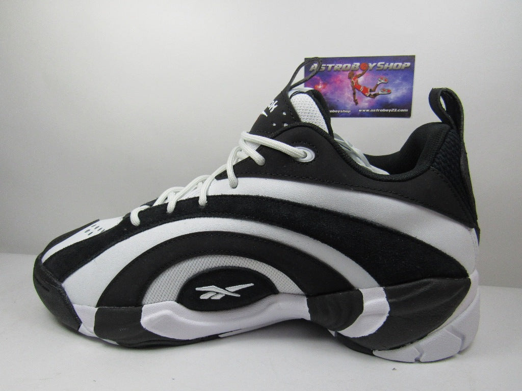 RBK SHAQNOSIS LOW BLACK AND WHITE EN CAJA