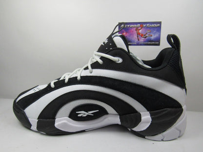 RBK SHAQNOSIS LOW BLACK AND WHITE EN CAJA