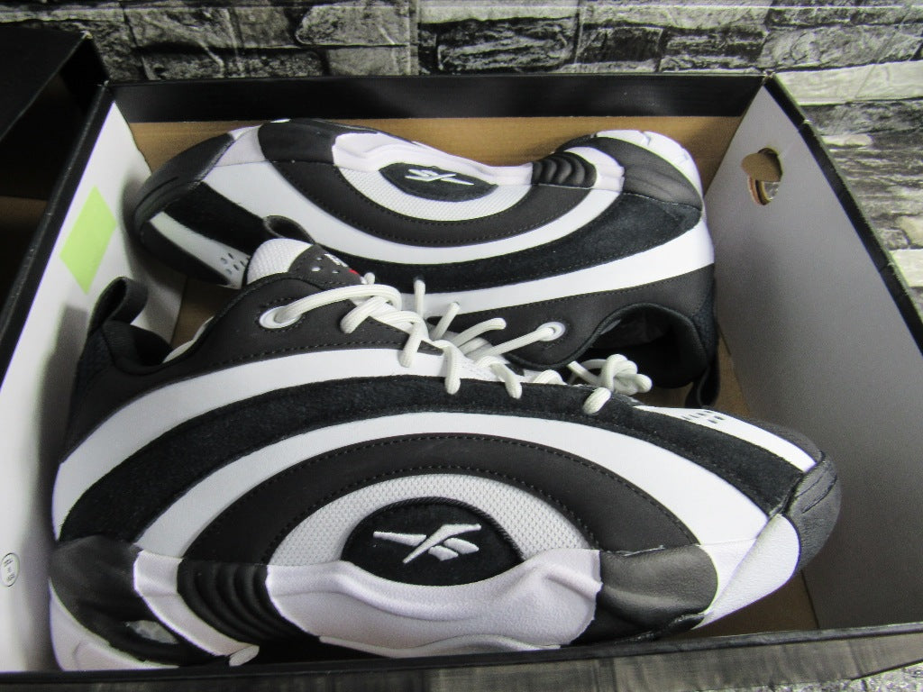 RBK SHAQNOSIS LOW BLACK AND WHITE EN CAJA