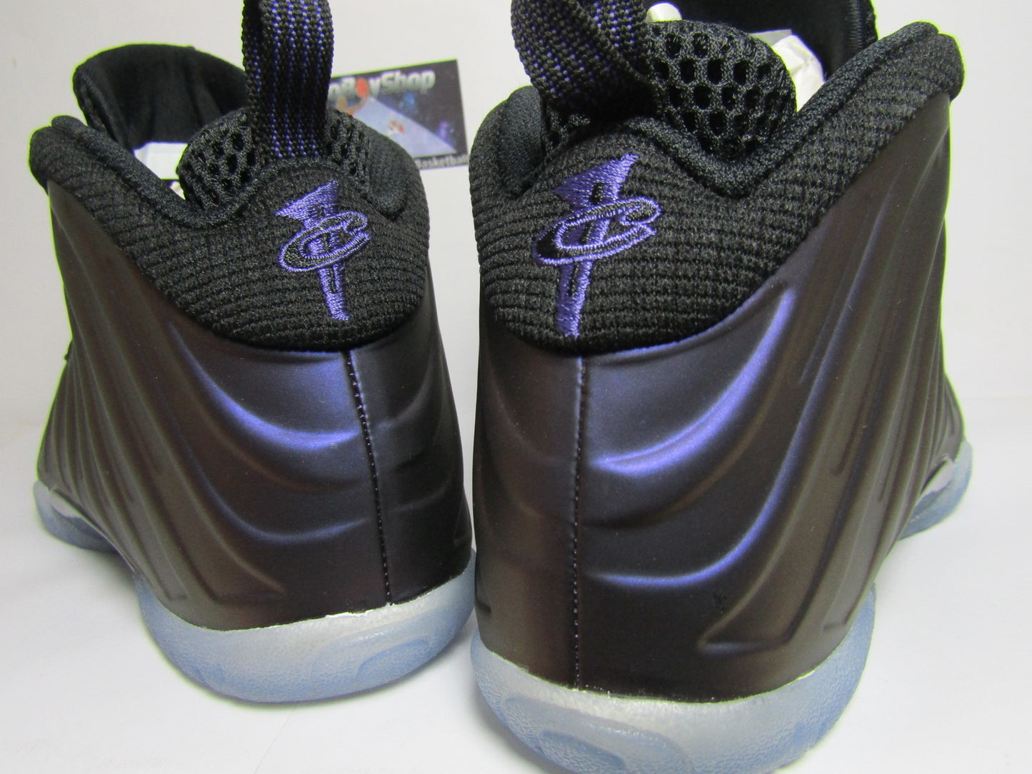 NIKE LITTLE POSITE EGGPLANT EN CAJA (22 CM)