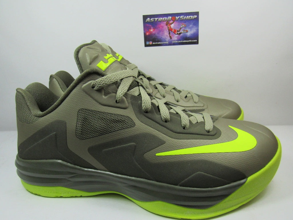 LEBRON ST3 DUNKMAN EDITION EN CAJA DE REPUESTO
