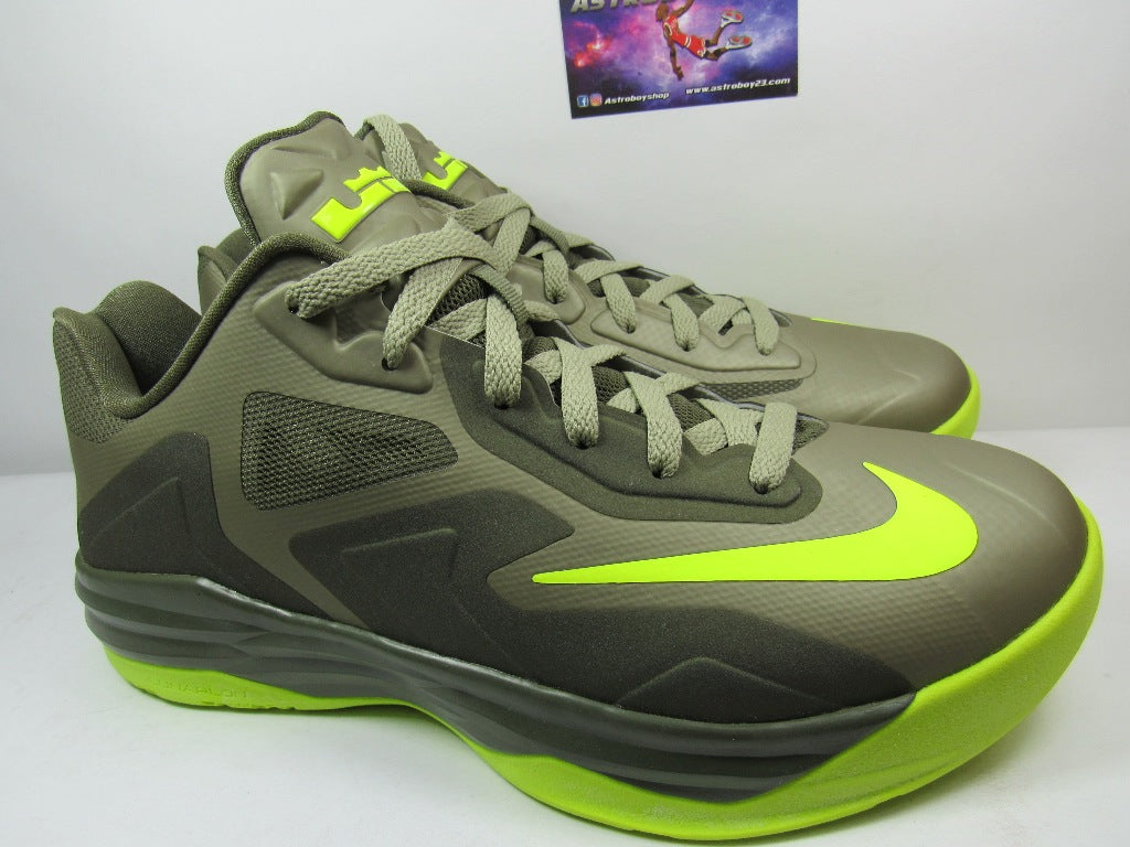 LEBRON ST3 DUNKMAN EDITION EN CAJA DE REPUESTO