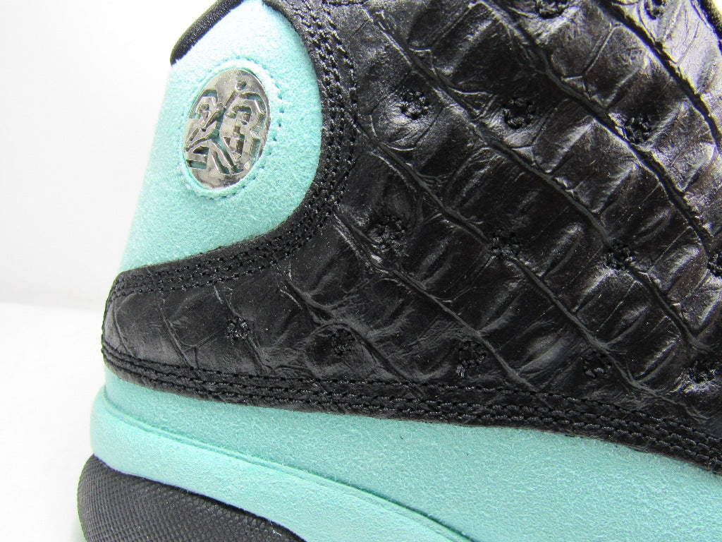 JORDAN 13 ISLAND GREEN EN CAJA