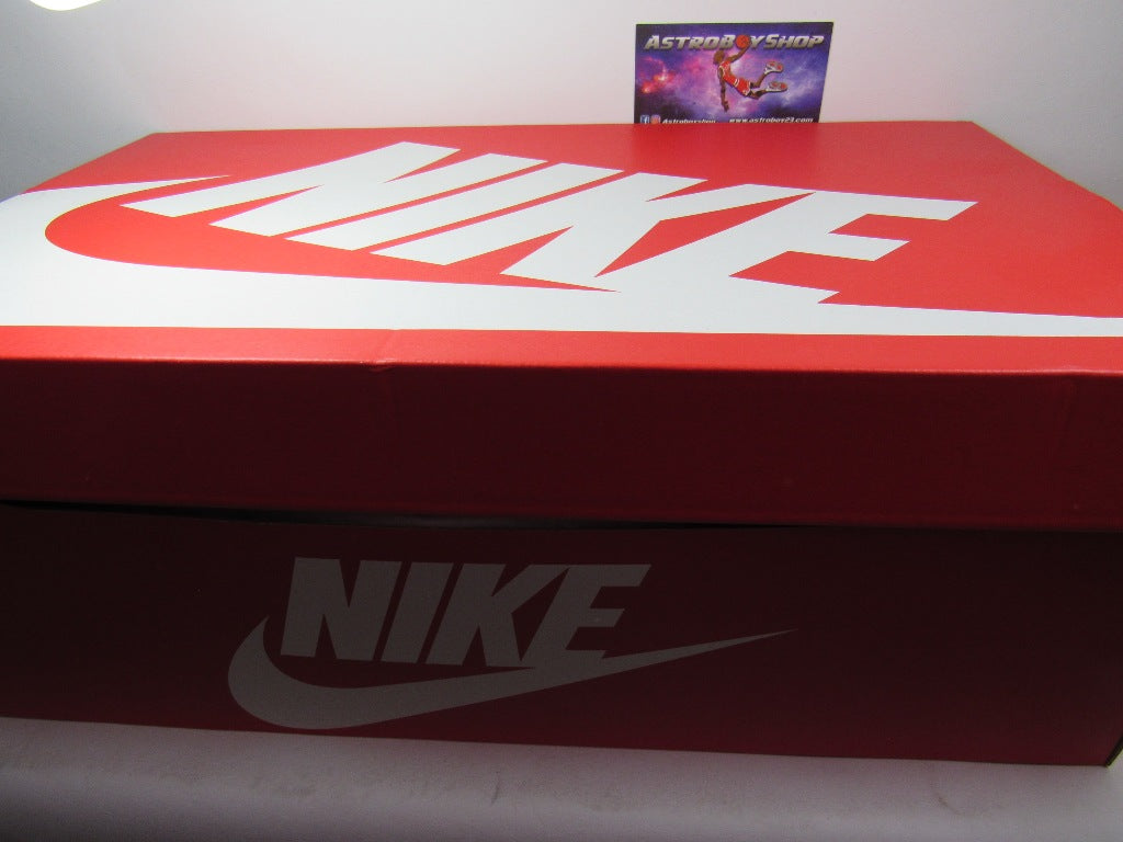 BOTAS NIKE MANOA LEATHER BURGUNDY EN CAJA