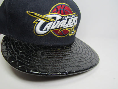 GORRA PLANA NEW ERA CAVALIERS (7 5/8)