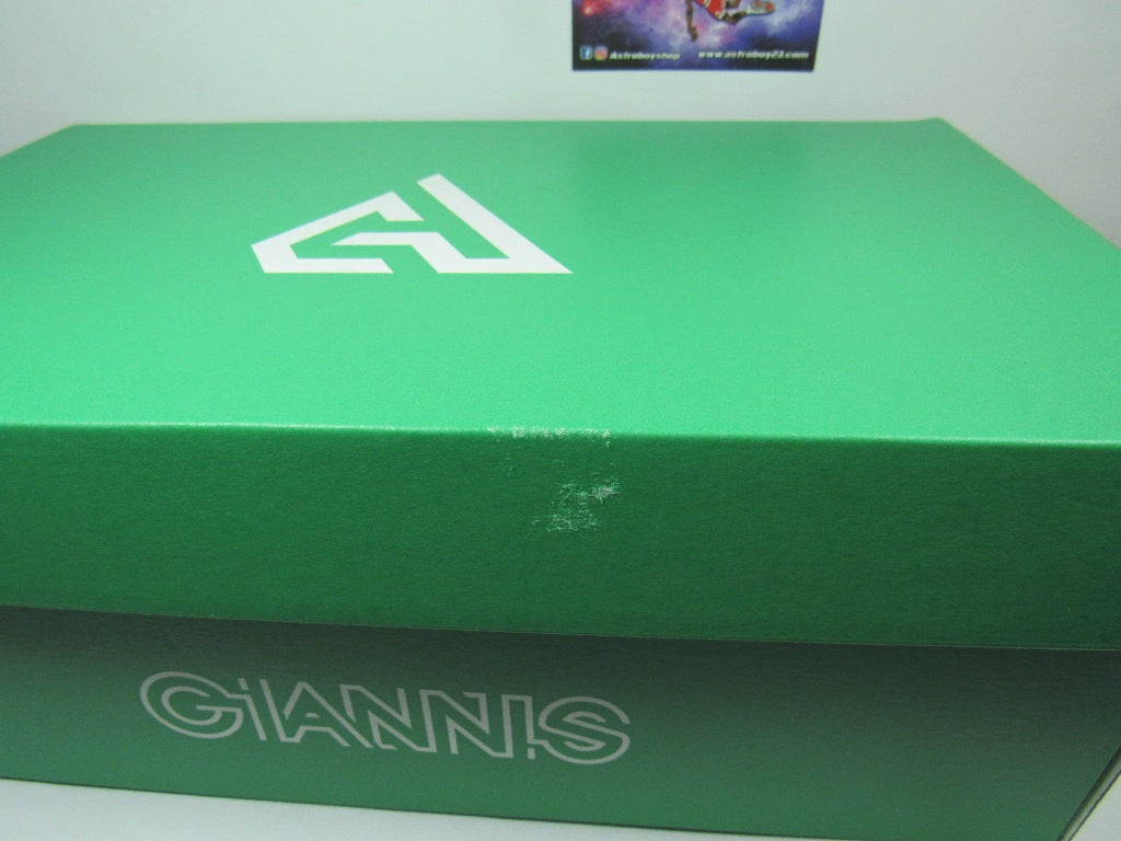 GIANNIS IMMORTALITY 4 HALLOWEN KIDS EN CAJA