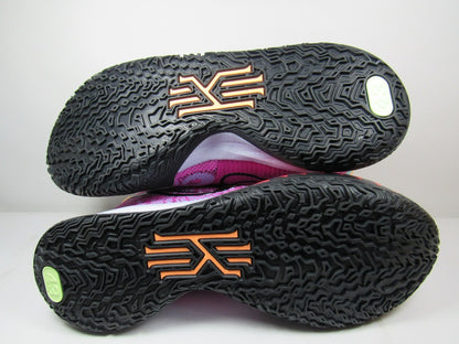 KYRIE IRVING 7 CREATOR EDITION EN CAJA