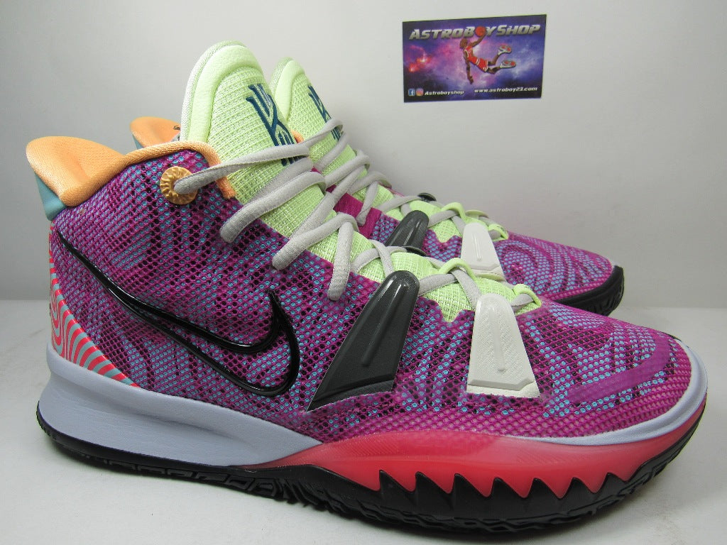KYRIE IRVING 7 CREATOR EDITION EN CAJA