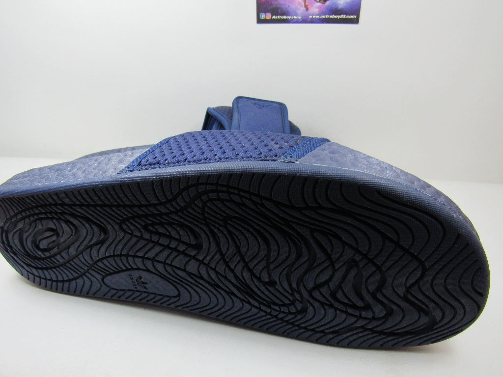 SANDALIAS ADIDAS BOOST HU HU PHARELL NAVY EN CAJA BLUE