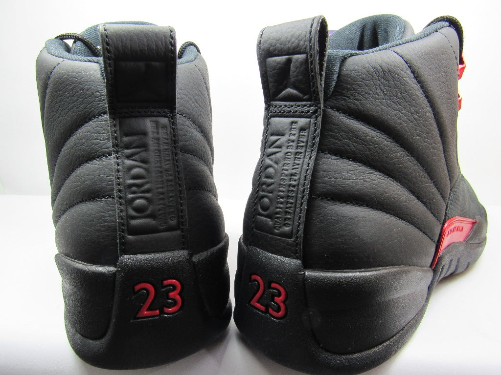 JORDAN 12 BLOODLINE EN CAJA