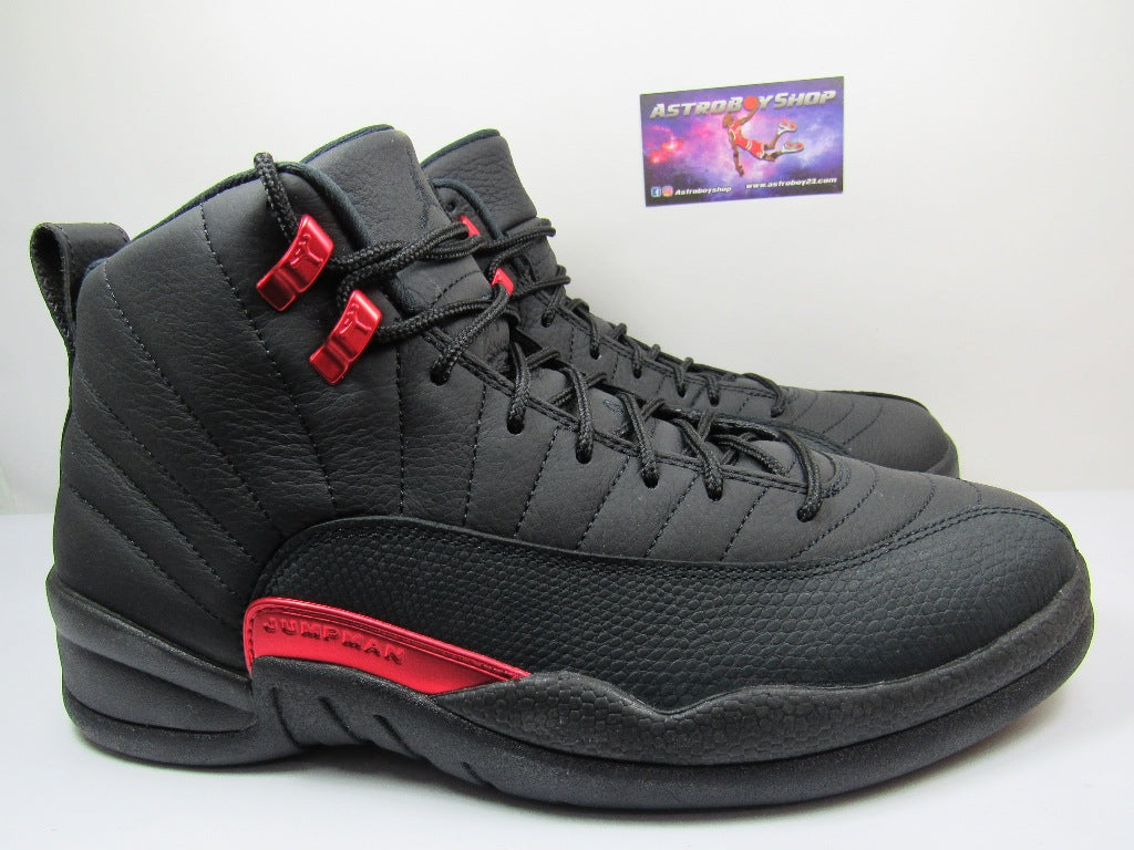 JORDAN 12 BLOODLINE EN CAJA