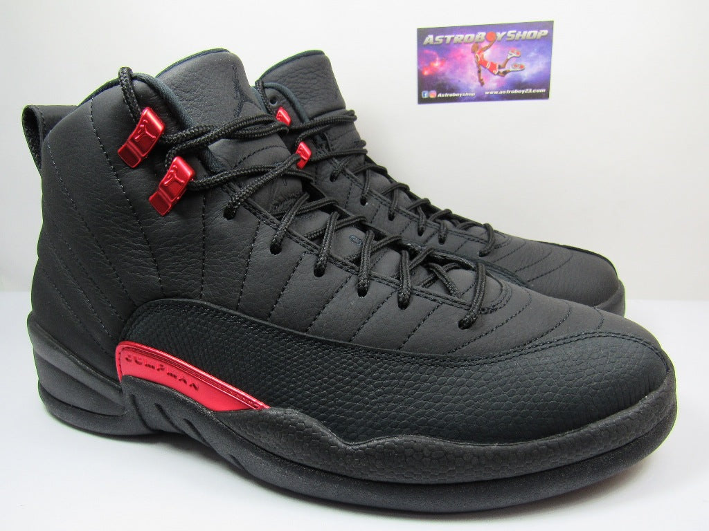 JORDAN 12 BLOODLINE EN CAJA