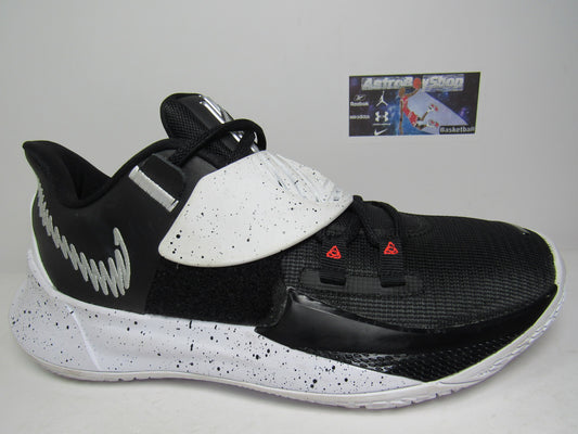KYRIE 3 LOW OREO WHITE EN CAJA DE REPUESTO