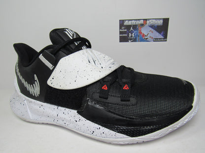 KYRIE 3 LOW OREO WHITE EN CAJA DE REPUESTO