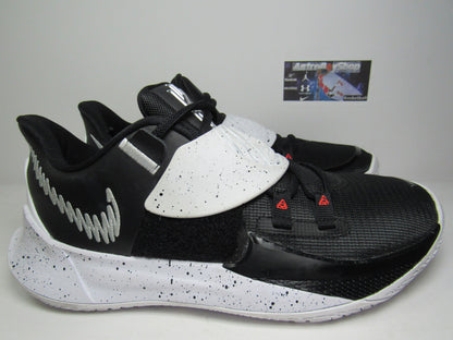 KYRIE 3 LOW OREO WHITE EN CAJA DE REPUESTO