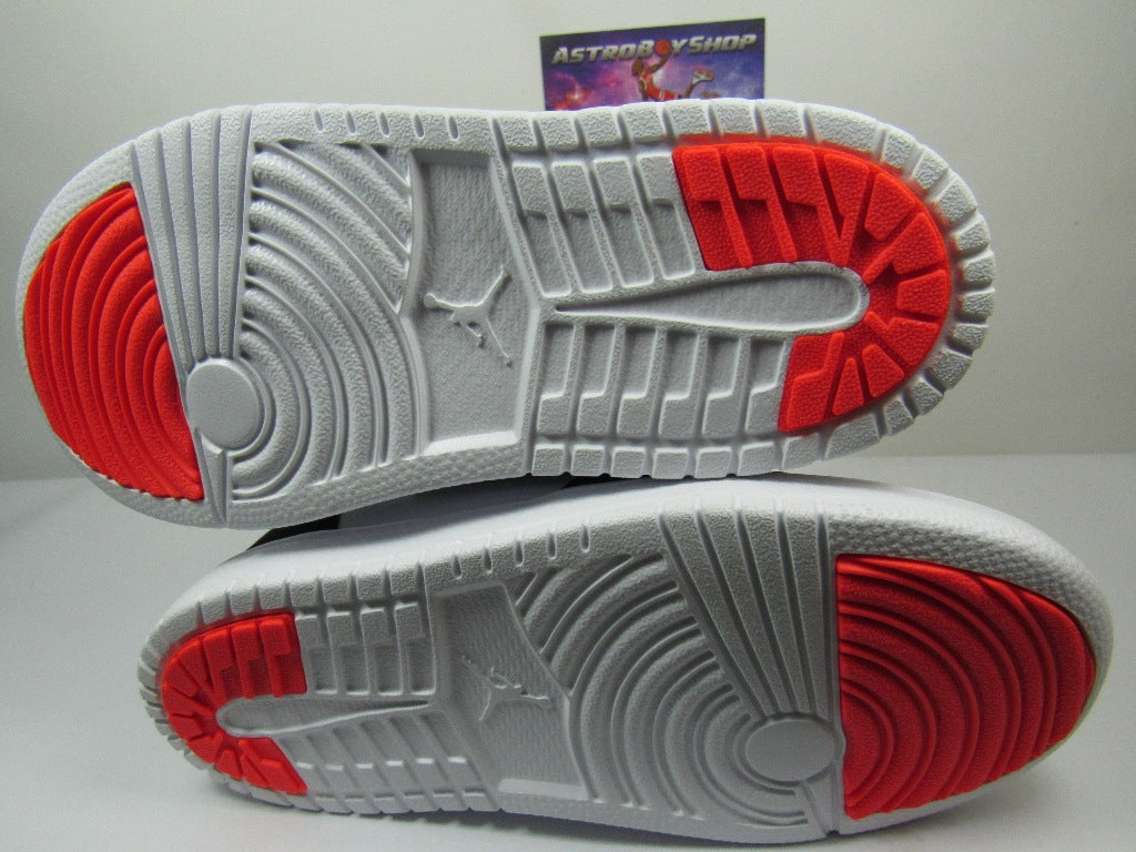 JORDAN 1 SKY WHITE INFRARED 23 EN CAJA (18.5 Y 20 CM)
