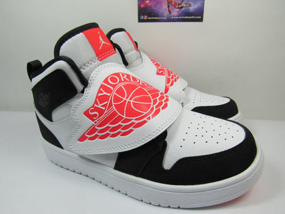 JORDAN 1 SKY WHITE INFRARED 23 EN CAJA (18.5 Y 20 CM)