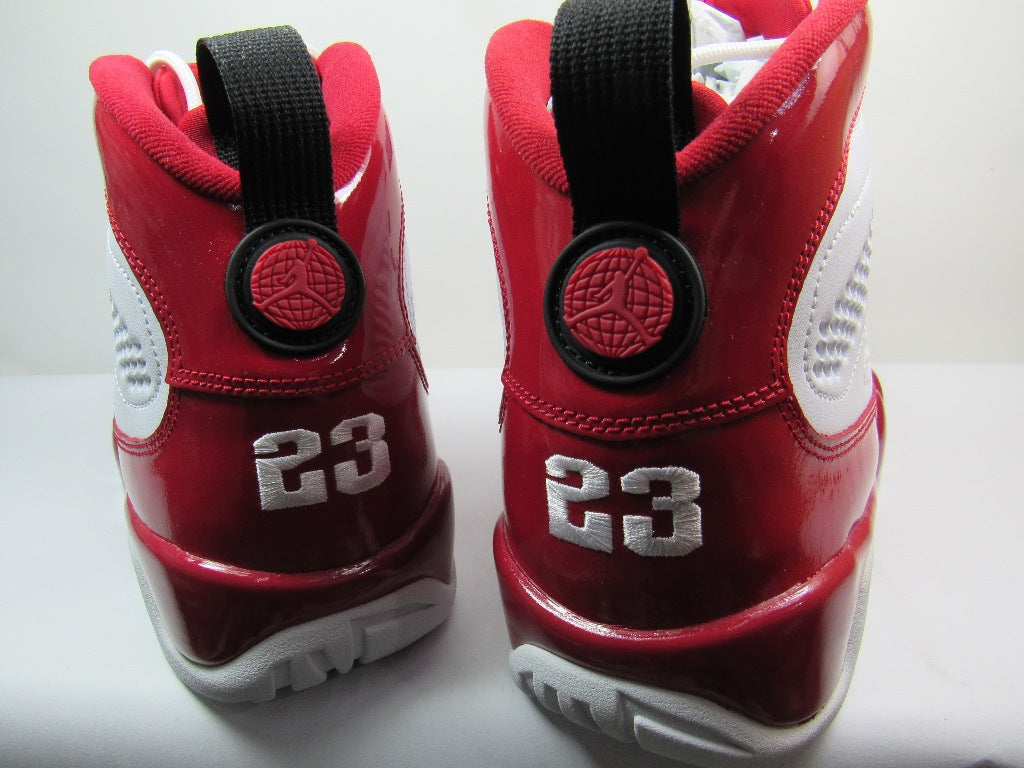 JORDAN 9 GYM RED EDITION EN CAJA