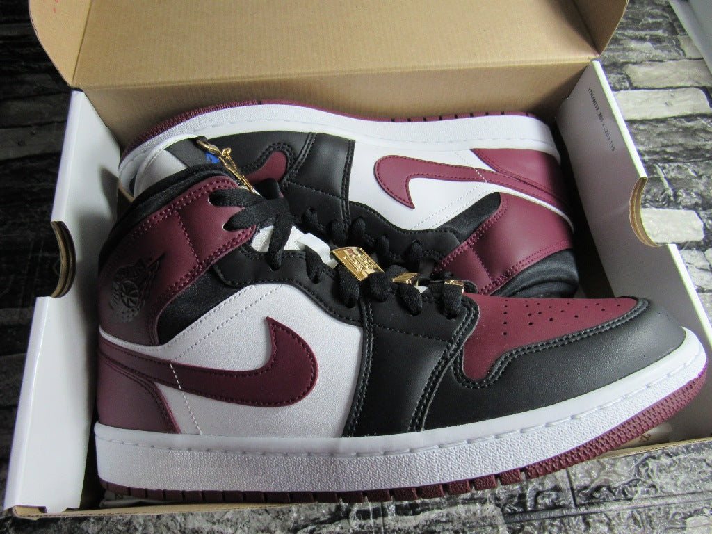 JORDAN 1 MID PENDANTS (W) EN CAJA