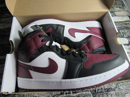 JORDAN 1 MID PENDANTS (W) EN CAJA