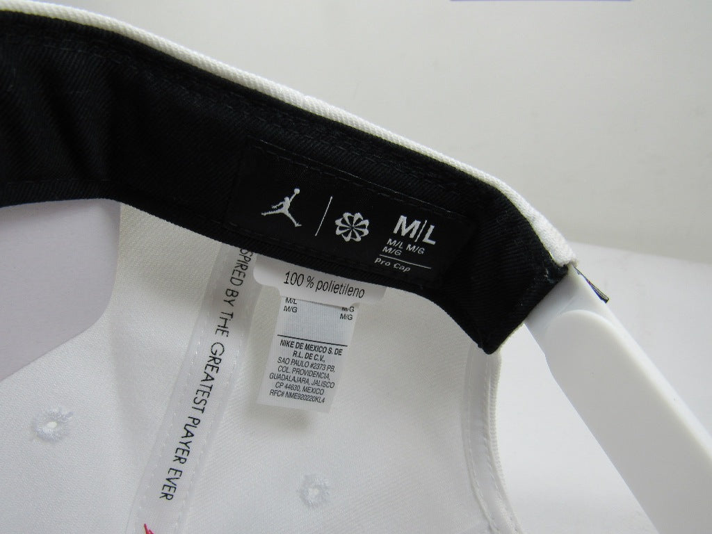 GORRA JORDAN PLANA WHITE & BLACK (M/L) FV5296-100