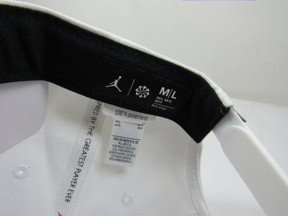 GORRA JORDAN PLANA WHITE & BLACK (M/L) FV5296-100